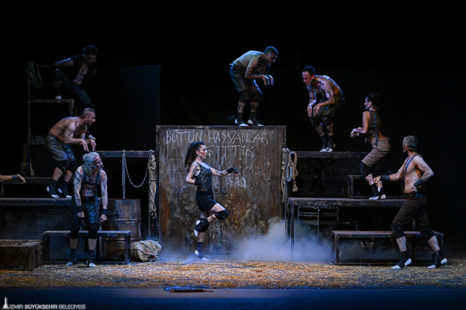 İEF’de Açık Hava Tiyatrosu etkinlikleri “Hayvan Çiftliği” ile perdelerini açtı